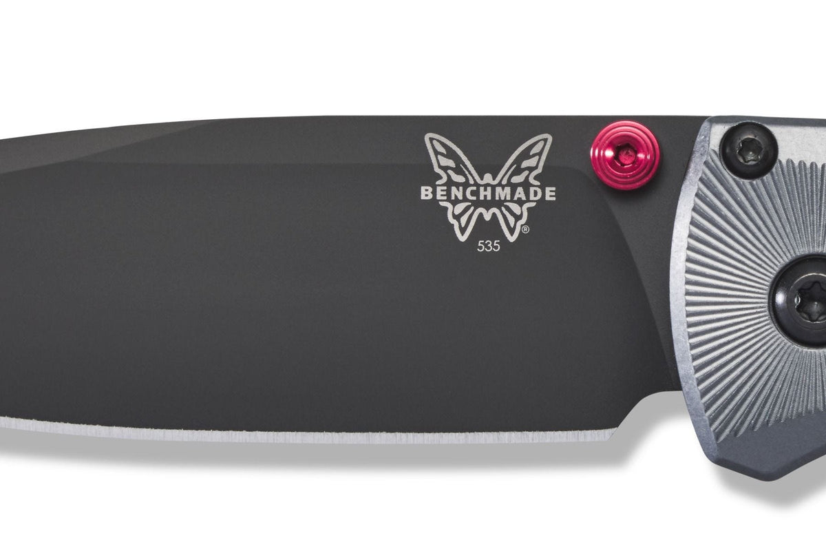 Benchmade 535BK-4 Bugout foldekniv med M390 drop-point blad og skæfte i gråt aluminium
