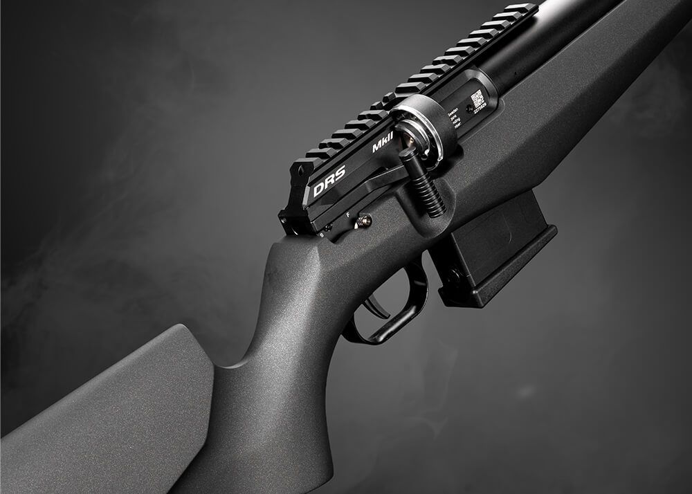 FX DRS MKII Classic Synthetic Sniper PCP-luftgevær i 4,5 mm med 700 mm løb og syntetisk kolbe