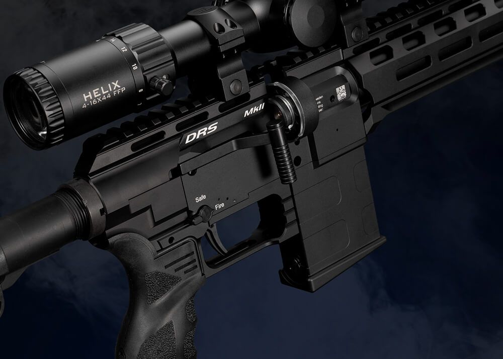 FX DRS MKII Tactical Compact PCP-luftgevær i 4,5 mm med aluminiumshandguard og AR15-kolbe